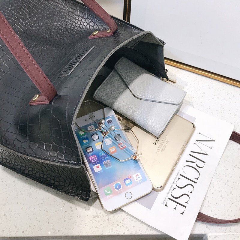 crocodile pattern women leather shoulder bag